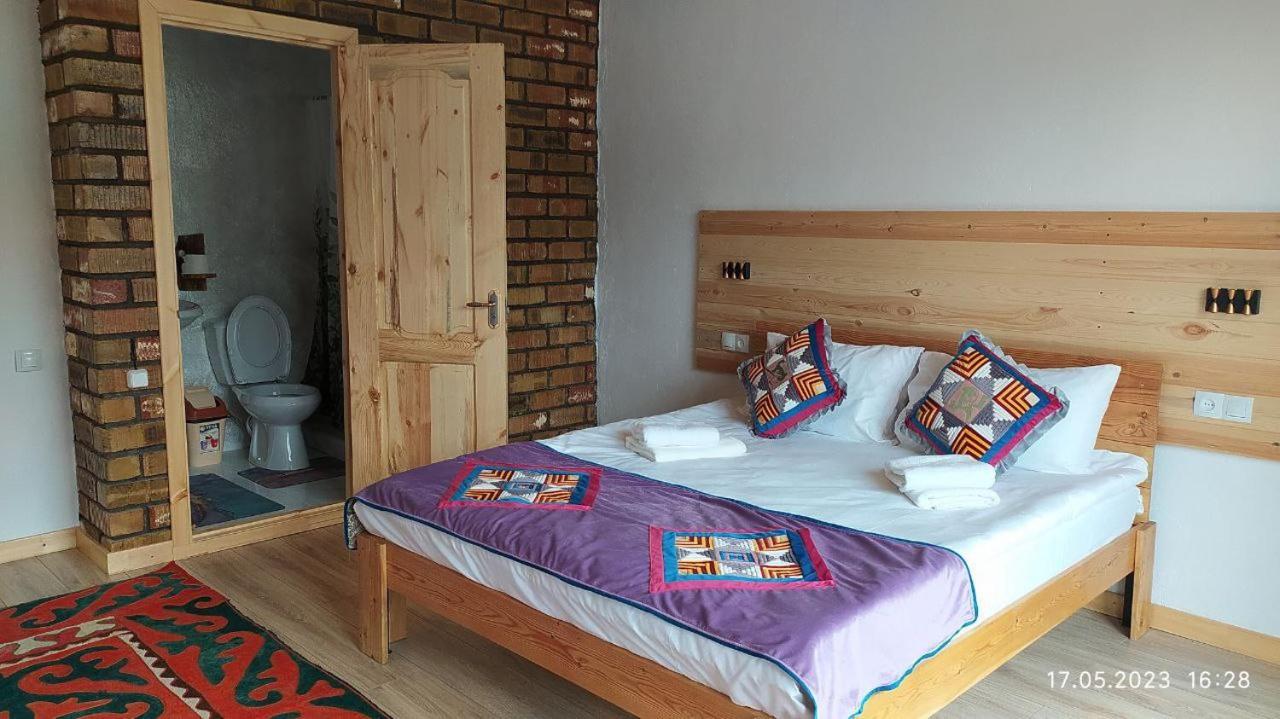 Guest House Jekshen Imeni Karla Marksa (Kemin District, Chuy) Exterior foto